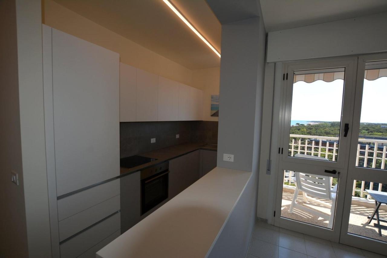 Appartamento Lignano Pineta with sea view Lignano Sabbiadoro Esterno foto